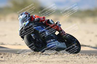 media/Dec-07-2025-CVMA (Sun) [[3e7d2de5dc]]/Race 12- Formula 40 MW and LW/